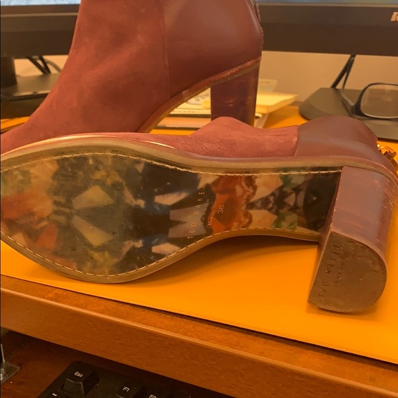 Ted Baker suede and leather ankle boot - Picture 2 of 4